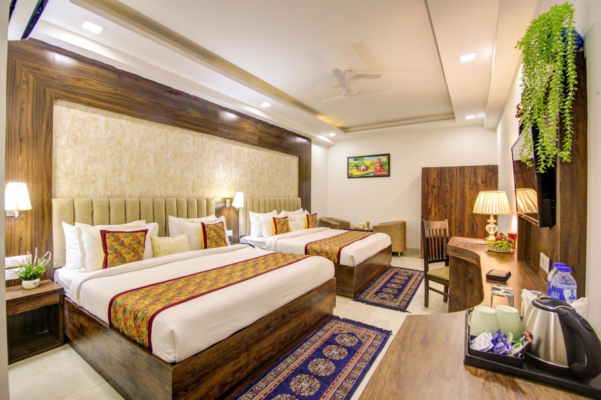 Hotel The Prithvi Near Delhi Airport ニューデリー エクステリア 写真
