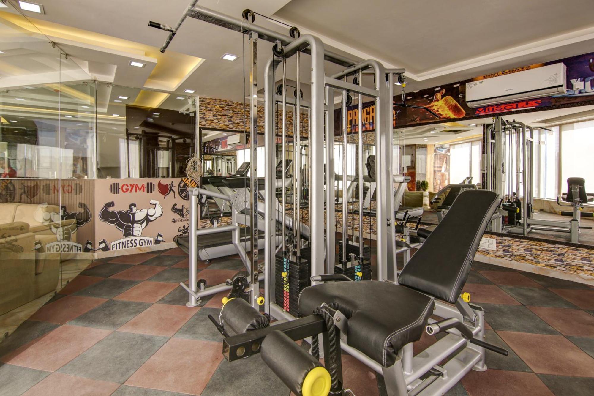 Hotel The Prithvi Near Delhi Airport ニューデリー エクステリア 写真