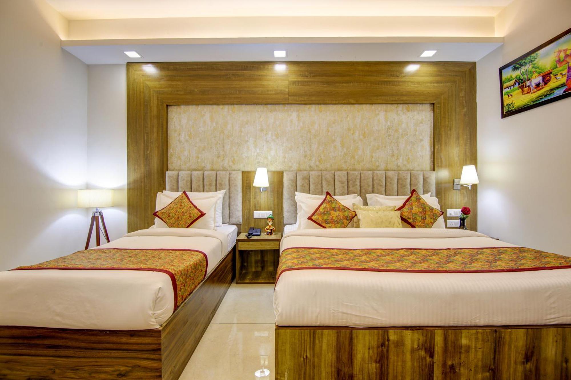 Hotel The Prithvi Near Delhi Airport ニューデリー エクステリア 写真