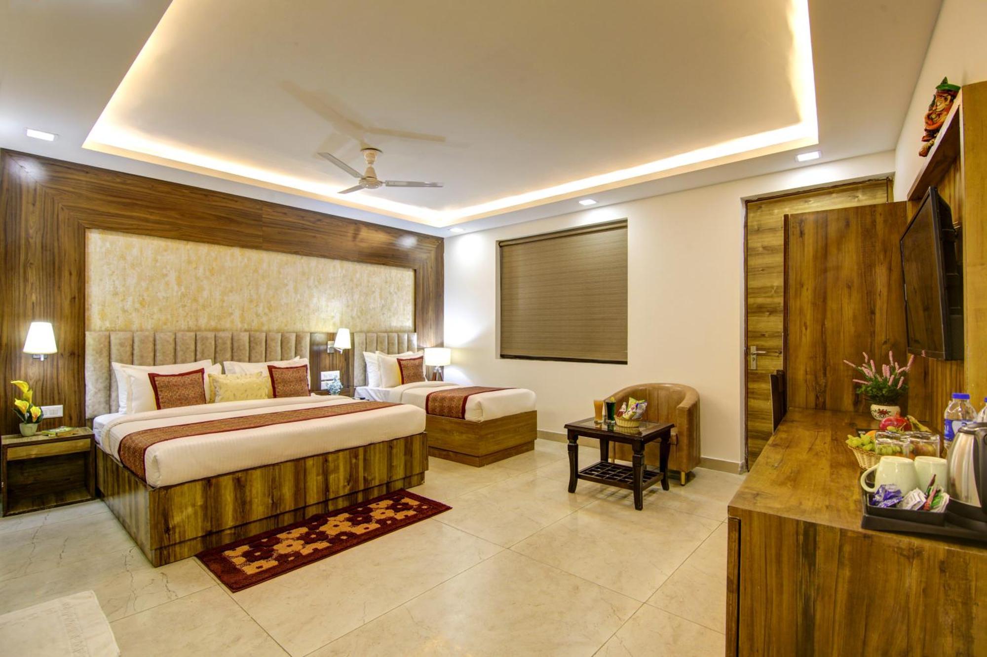 Hotel The Prithvi Near Delhi Airport ニューデリー エクステリア 写真