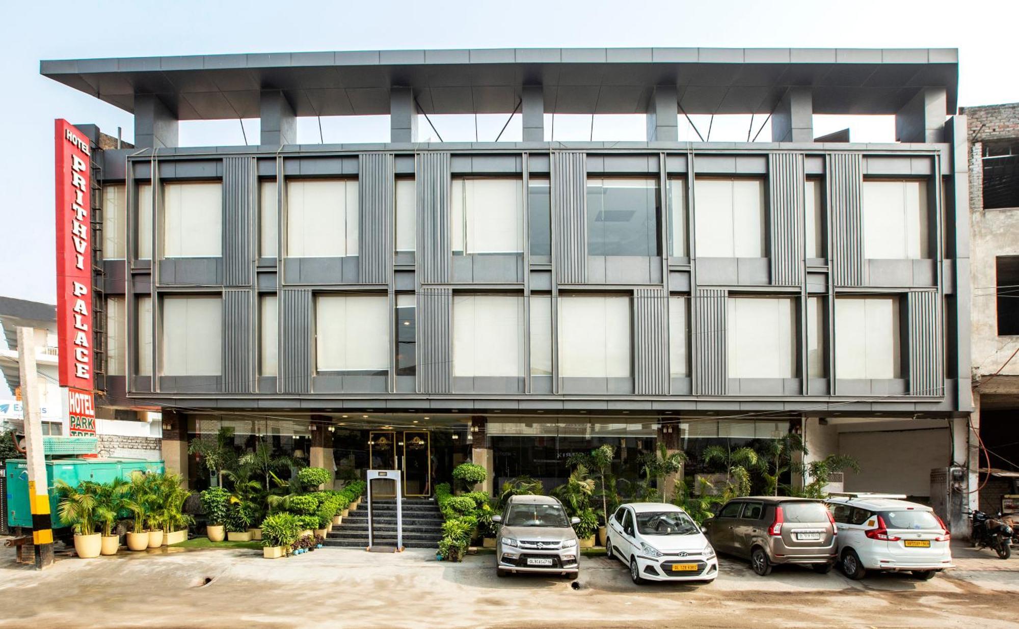 Hotel The Prithvi Near Delhi Airport ニューデリー エクステリア 写真