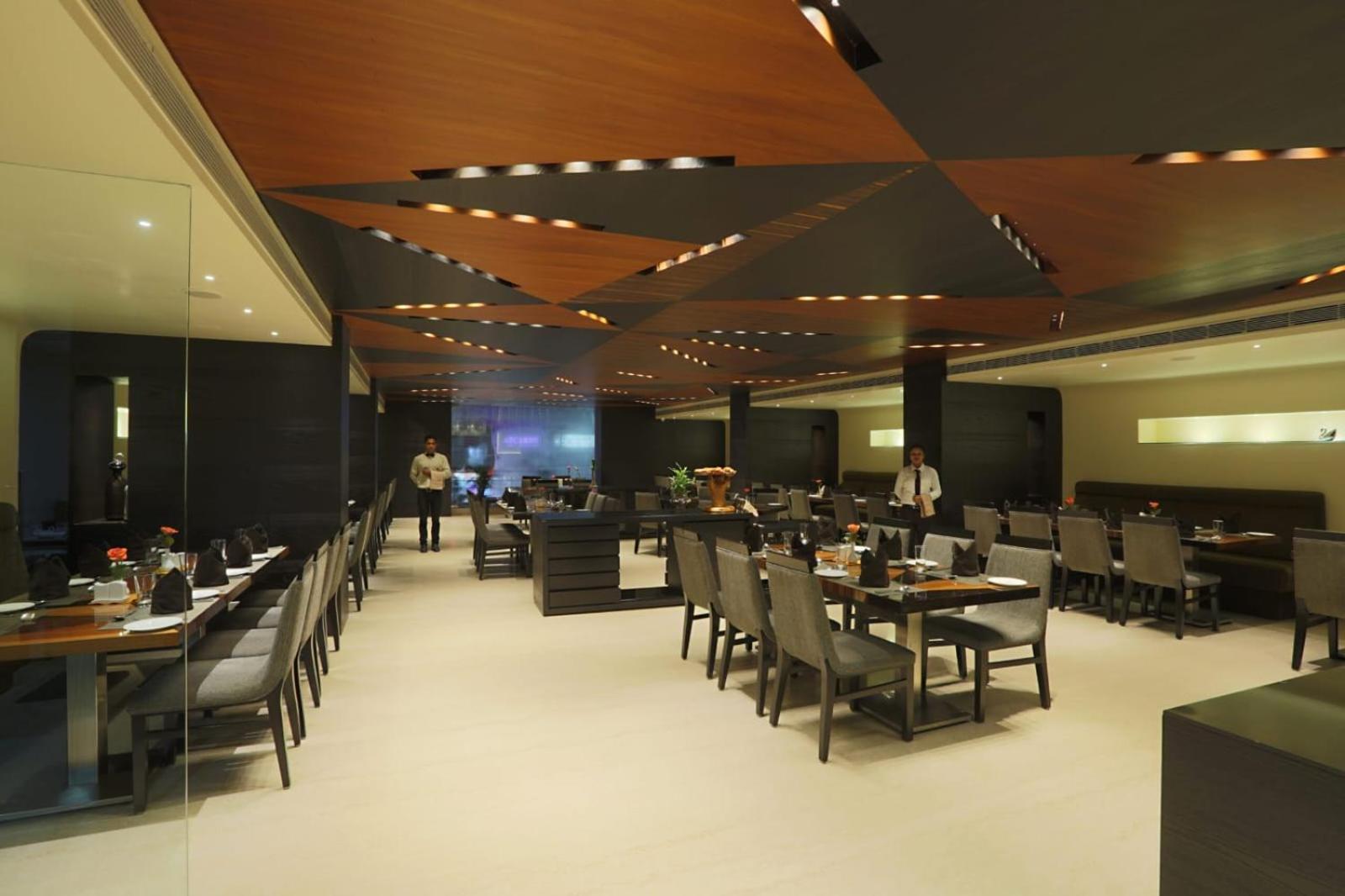 Hotel The Prithvi Near Delhi Airport ニューデリー エクステリア 写真