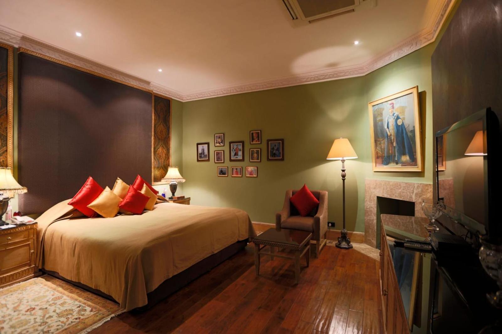 Hotel The Prithvi Near Delhi Airport ニューデリー エクステリア 写真